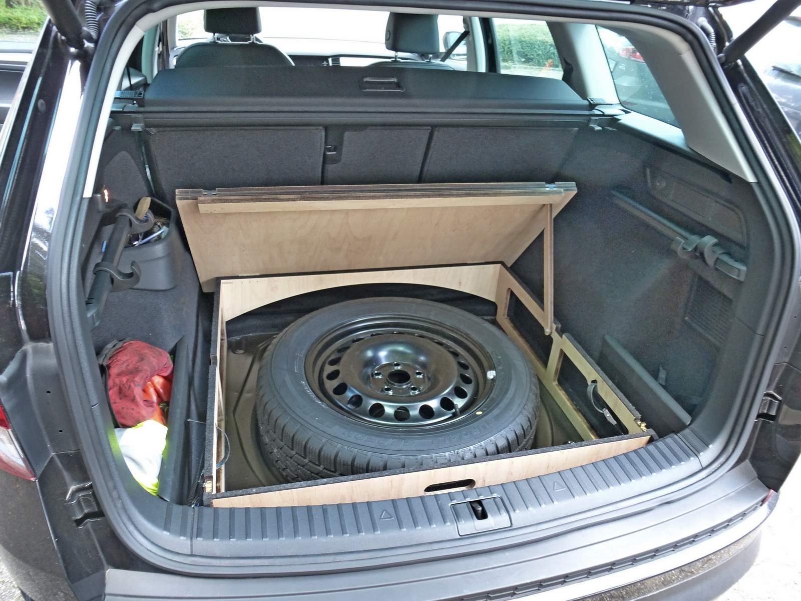 Skoda Kodiaq I Ladeboden - Reserverad / Gasanlage